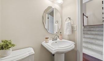 819 Strasburg Dr, Adams Twp., PA 16046