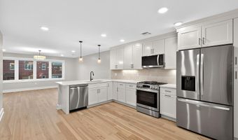 29 W 9TH St, Bayonne, NJ 07002