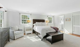 39 Leeuwarden Rd, Darien, CT 06820