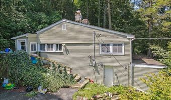 6680 Haasadahl Rd, Allentown, PA 18106