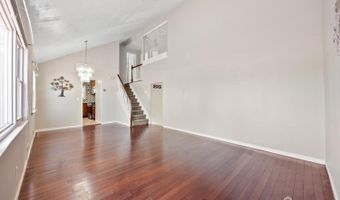 42 Mark Pl, Avenel, NJ 07001