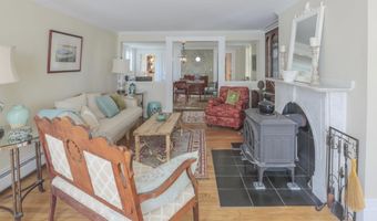 53 Congress St, Belfast, ME 04915