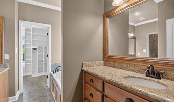 6181 Pierce Manse Loop, Benton, AR 72019
