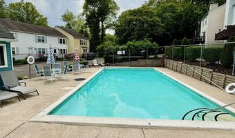 55 Mill Plain Rd 6-8, Danbury, CT 06811
