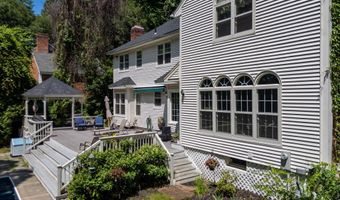 12 Birch Hill Rd, Albany, NY 12211