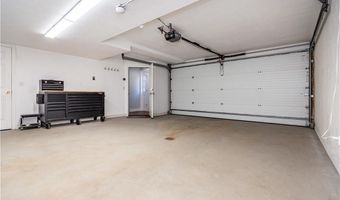 3976 Post Rd, Warwick, RI 02886