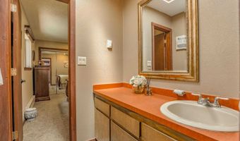 17 Lakeview Cir, Angel Fire, NM 87710