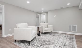 370 SHERMAN Ave, Arnold, MD 21012