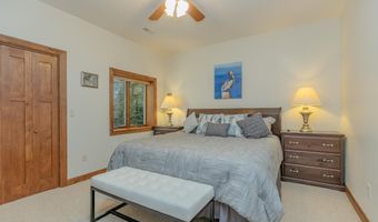 932 Emerald Pines Dr, Arnolds Park, IA 51331