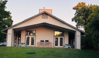 948 Counrty Ln, Angels Camp, CA 95222