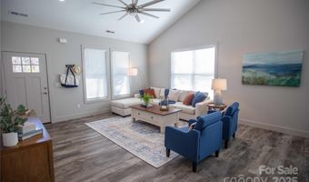 37 S Edgewood Rd, Asheville, NC 28803