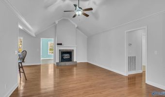 165 Creekside Ln SE, Arab, AL 35016