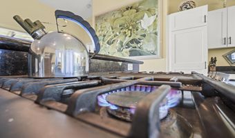 1004 N Honokala Rd Unit B, Haiku, HI 96708