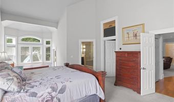 18 Quail Ridge Rd, Cranston, RI 02921