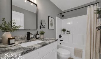 1825 State St, Algonac, MI 48001