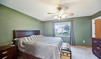 1515 Aspen Dr, Adel, IA 50003