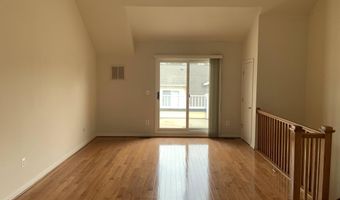 2855 11TH St N, Arlington, VA 22201