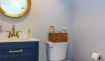 195 Oakland Beach Ave, Warwick, RI 02889