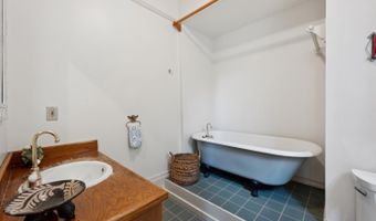 539 Benton St, Santa Rosa, CA 95404