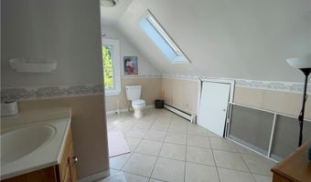 60 Berkeley Ave 2, Newport, RI 02840