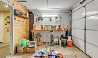 6804 NW 25th St, Bethany, OK 73008