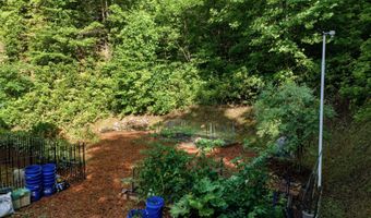 192 Kaiulani Ln, Andrews, NC 28901