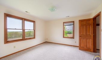 13827 SW 81st St, Auburn, KS 66402