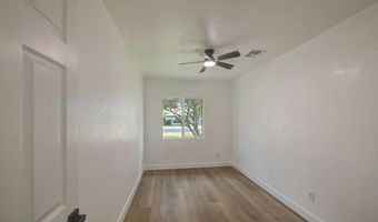 512 E NARRAMORE Ave, Buckeye, AZ 85326