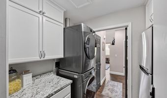 10661 Shelter Hill Ct, Las Vegas, NV 89129