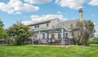 193 WYNDHAM Dr, Allentown, PA 18104