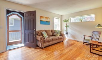 9 Koenig Way, Asheville, NC 28804