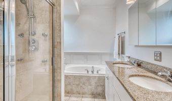 32 S REGESTER St, Baltimore, MD 21231