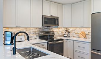 4 SPA CREEK Lndg B3, Annapolis, MD 21403