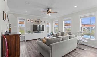 2410 STELLA Pl 2, Alexandria, VA 22303
