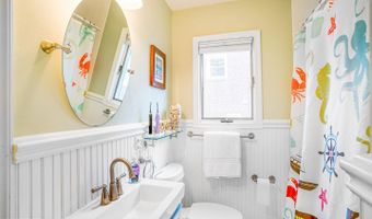 6282 15TH Rd N, Arlington, VA 22205