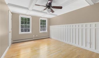 16 Karen Dr, Hopkinton, RI 02832