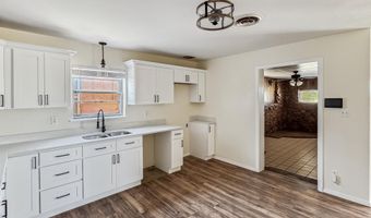 1409 W Cannon Ave, Artesia, NM 88210