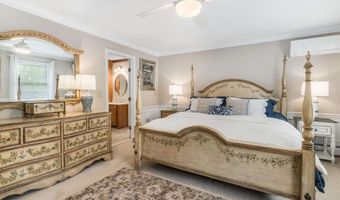 76 Plummer Rd, Bedford, NH 03110