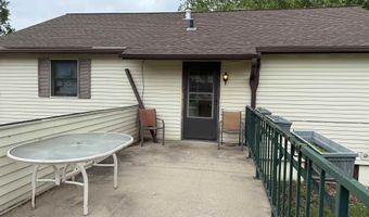 540 S 8th St, Akron, IA 51001
