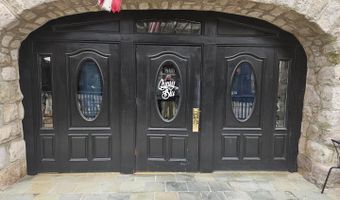 34 E BUTLER Ave, Ambler, PA 19002