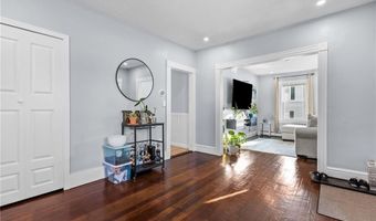 27 Ferncliff Ave, North Providence, RI 02911