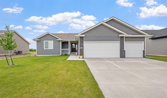 2708 NW Boulder Point Pl, Ankeny, IA 50023