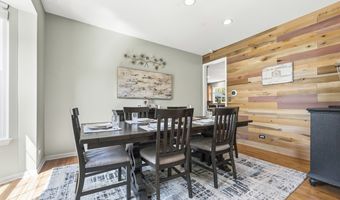 531 Brookside Ave, Algonquin, IL 60102