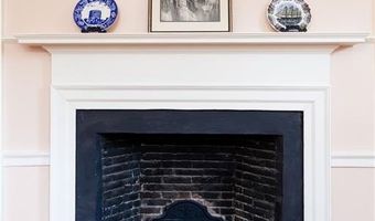 26 Thames St, Newport, RI 02840