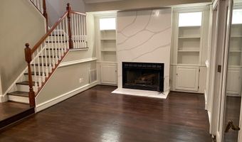 915 C St SE, Washington, DC 20003