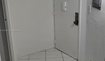 3401 N Country Club Dr 211, Aventura, FL 33180