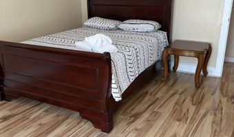 25 N Aberdeen Pl, Atlantic City, NJ 08401