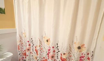 858 S Robert Ave, Avon Park, FL 33825