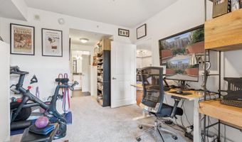 1021 N GARFIELD St #316, Arlington, VA 22201