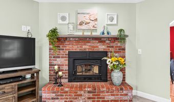 40 Haley Rd, Arundel, ME 04046